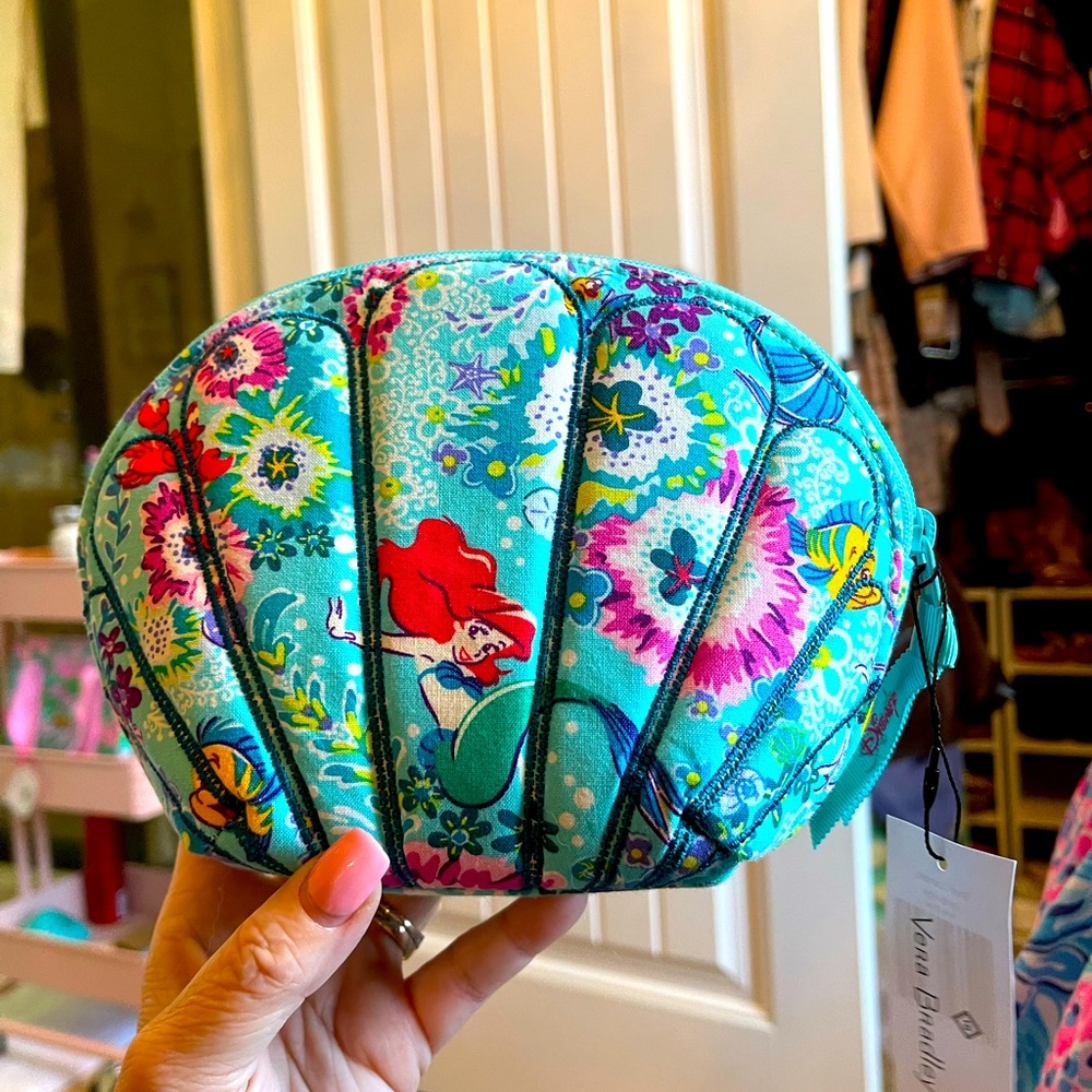 Vera Bradley Little mermaid Clam shell bag NWT